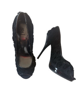 Black Mesh Rose Stiletto Peep Toe Heels size 7 vintage early 2000s
